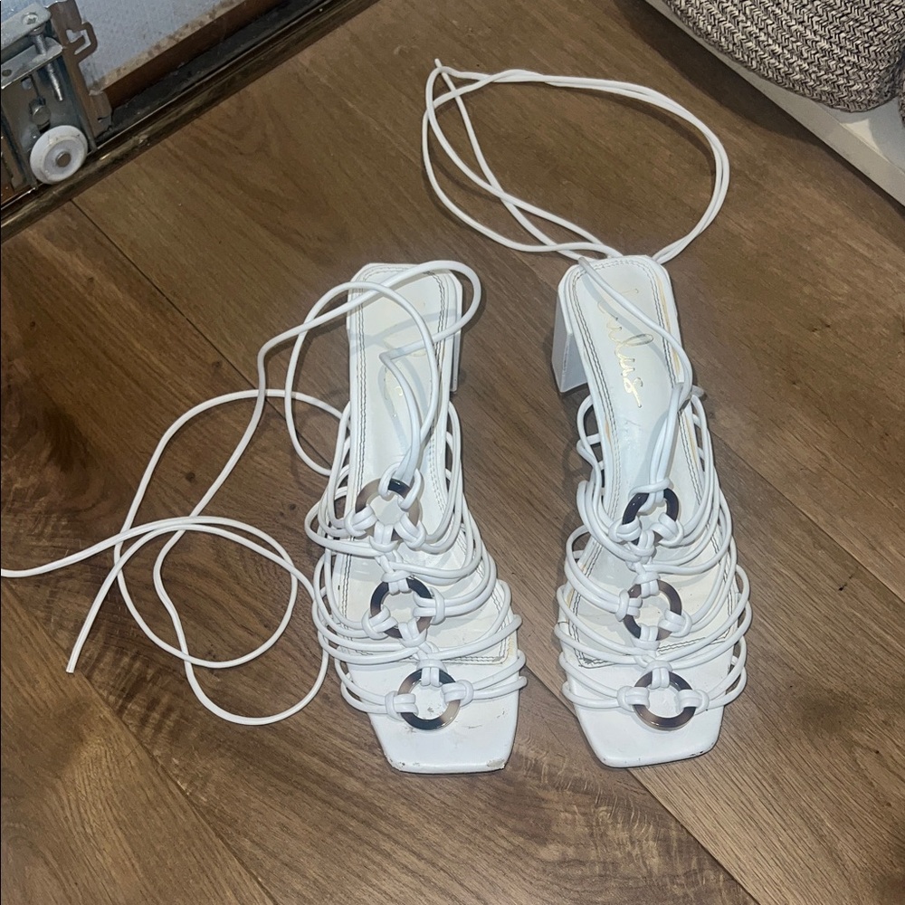 Women’s White Lace-Up Strappy Heeled Sandals